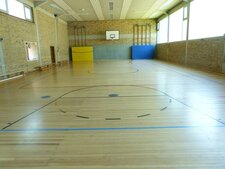 Turnhalle Zehntenweg Innen2
